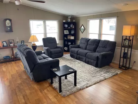 605 Pine St #18, Normal, IL 61761 photo 5