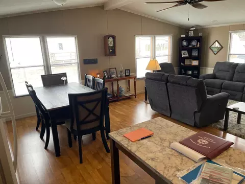 605 Pine St #18, Normal, IL 61761 photo 9