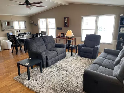 605 Pine St #18, Normal, IL 61761 photo 4