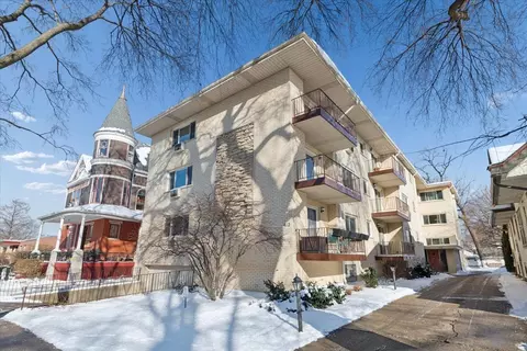 412 N Marion St #1A, Oak Park, IL 60302