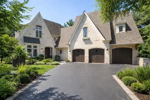 5220 Benton Ave, Downers Grove, IL 60515