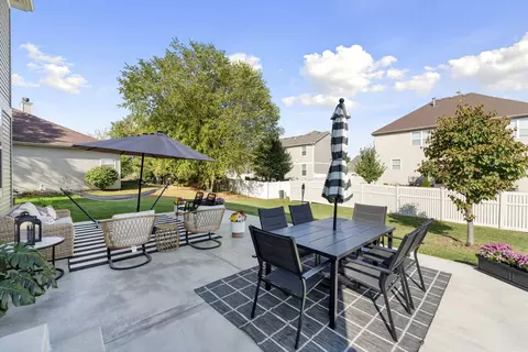 Exterior - 25220 W Zoumar Dr, Plainfield, IL 60586 photo 6 of 7