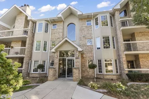 7779 Bristol Park Dr #1SE, Tinley Park, IL 60477