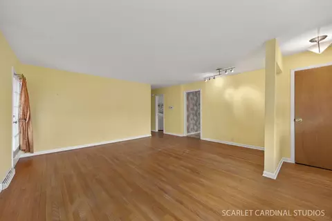 Living - 110 Travers Ave, Wheaton, IL 60187 photo 2 of 2