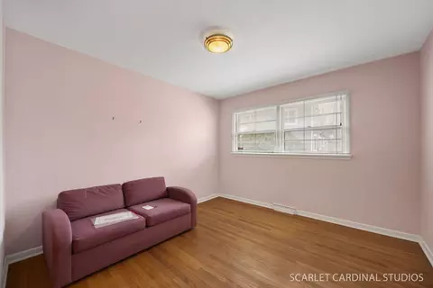 Bedroom - 110 Travers Ave, Wheaton, IL 60187 photo 1 of 3