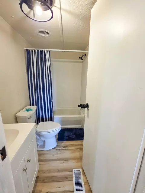 1060 W 5th St, Flora, IL 62839 photo 54