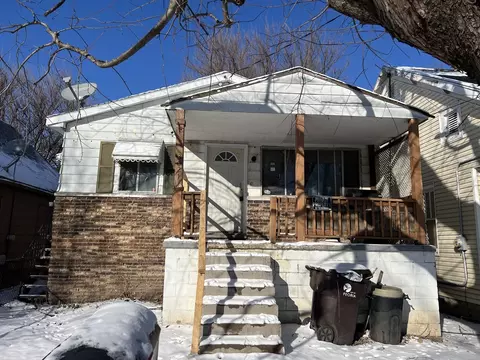 3021 W Malone St, Peoria, IL 61605