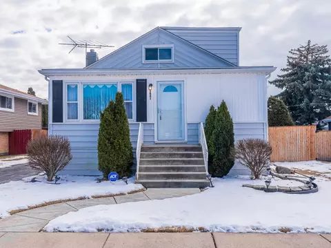 5831 W 89th St, Oak Lawn, IL 60453