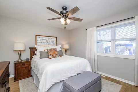 Bedroom - 610 W Wegner Rd, Mchenry, IL 60051 photo 1 of 4