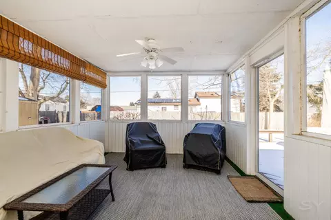 Exterior - 610 W Wegner Rd, Mchenry, IL 60051 photo 4 of 7