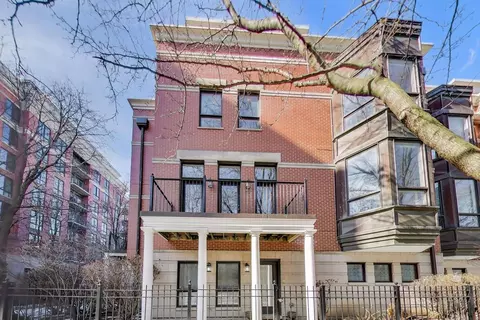 1212 N Orleans St, Chicago, IL 60610