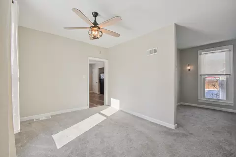 Living - 458 West Ave, Morris, IL 60450 photo 3 of 3