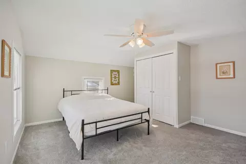 Bedroom - 458 West Ave, Morris, IL 60450 photo 2 of 4