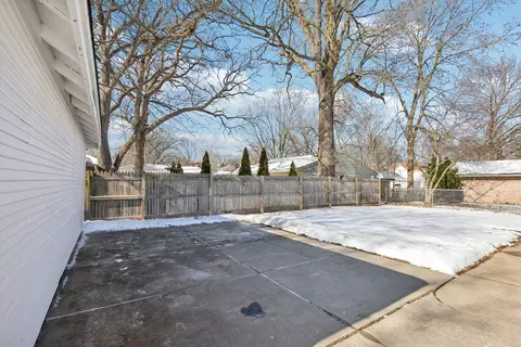 Exterior - 458 West Ave, Morris, IL 60450 photo 6 of 7