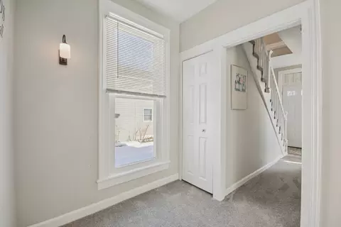 Entry Way - 458 West Ave, Morris, IL 60450 photo 3 of 3