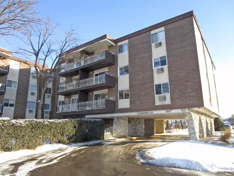 1301 S Finley Rd #417, Lombard, IL 60148