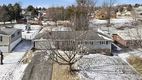 View/Area - 302 Baker St, Fulton, IL 61252 photo 4 of 6