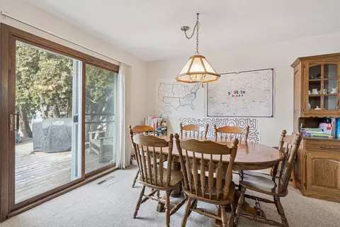 Dining - 302 Baker St, Fulton, IL 61252 photo 2 of 2