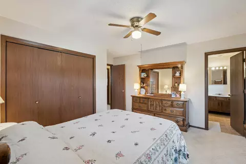 Bedroom - 302 Baker St, Fulton, IL 61252 photo 4 of 6