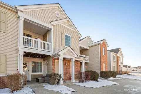 236 Bertram Dr #O, Yorkville, IL 60560