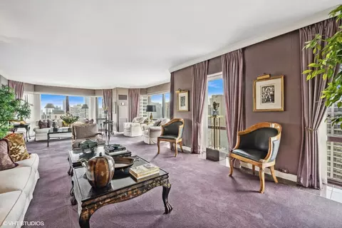 Living - 100 E Huron St #3705, Chicago, IL 60611 photo 1 of 4