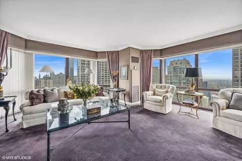 Living - 100 E Huron St #3705, Chicago, IL 60611 photo 2 of 4