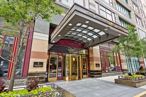 Exterior - 100 E Huron St #3705, Chicago, IL 60611 photo 2 of 3