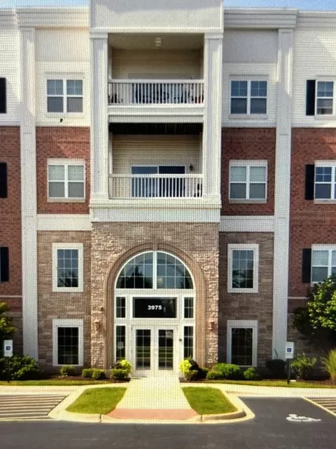 3975 Idlewild Ln #107, Naperville, IL 60564