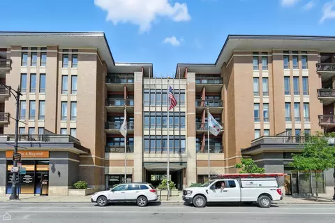 3450 S Halsted St #409, Chicago, IL 60608