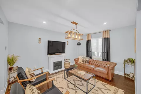 Living - 4951 W Cardinal Ct, Monee, IL 60449 photo 2 of 2