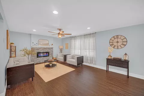 Living - 4951 W Cardinal Ct, Monee, IL 60449 photo 1 of 2