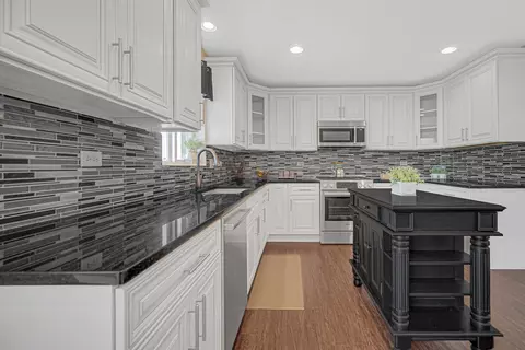 Kitchen - 4951 W Cardinal Ct, Monee, IL 60449 photo 1 of 3