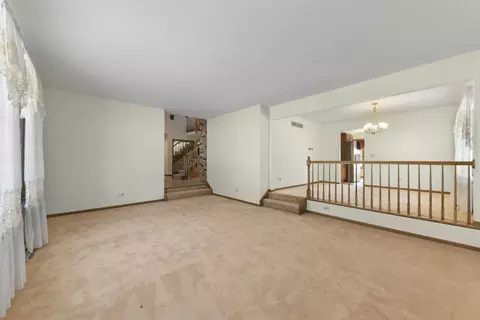 Living - 524 Meadow Ln, Beecher, IL 60401 photo 2 of 5