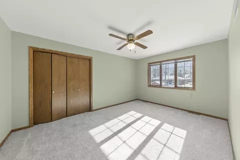 Bedroom - 524 Meadow Ln, Beecher, IL 60401 photo 2 of 4