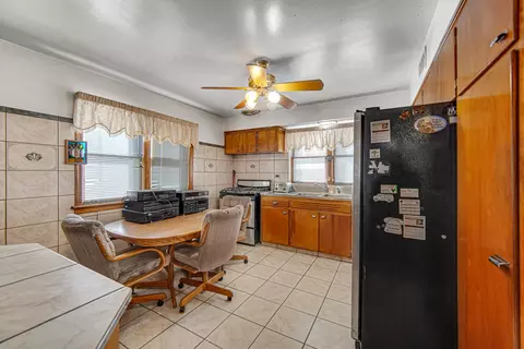 Kitchen - 9806 S Charles St, Chicago, IL 60643 photo 1 of 3
