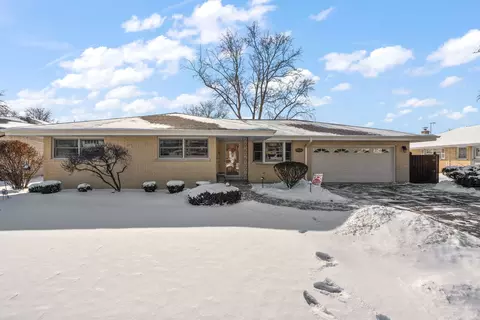 6225 W 129th St, Palos Heights, IL 60463