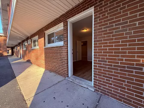 1119 E Algonquin Rd #2, Arlington Heights, IL 60005