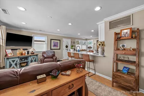 Other - 3712 Jay Ln, Rolling Meadows, IL 60008 photo 3 of 8