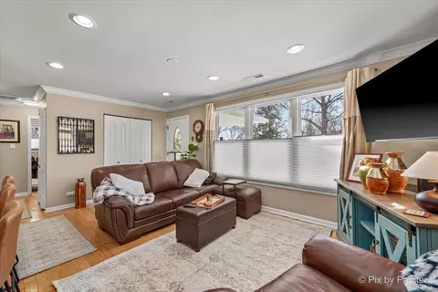 Living - 3712 Jay Ln, Rolling Meadows, IL 60008 photo 1 of 1