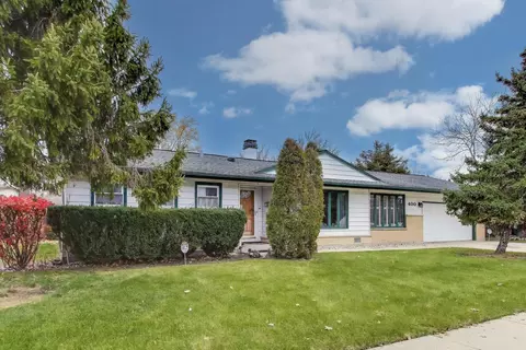 400 Landmeier Rd, Elk Grove Village, IL 60007