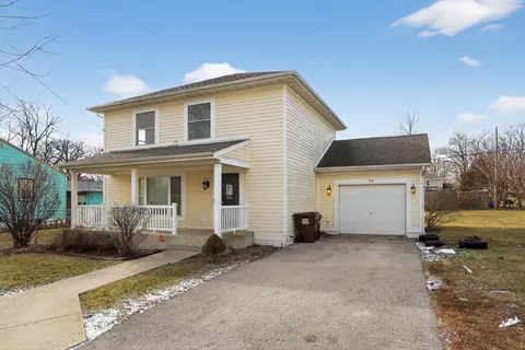709 Cambridge Ave, Rockford, IL 61102