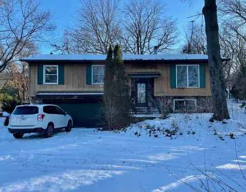 3303 N Us Highway 12, Spring Grove, IL 60081