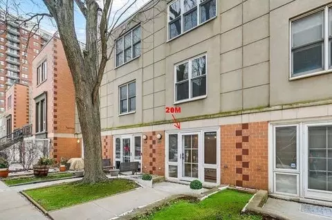 20 W 15th St #M, Chicago, IL 60605