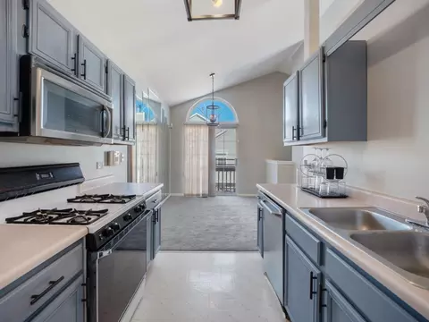 Kitchen - 304 Nautical Way #D, Elgin, IL 60123 photo 2 of 2