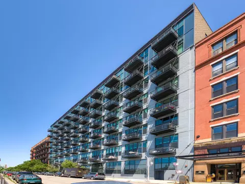 1224 W Van Buren St #212, Chicago, IL 60607