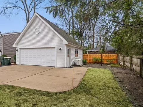 713 E Center Ave, Lake Bluff, IL 60044 photo 38