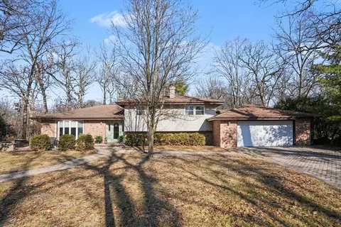 1214 Woodland Ct, Joliet, IL 60436