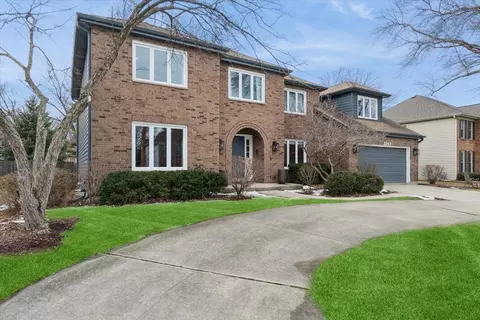 2243 Aster Ct, Naperville, IL 60565