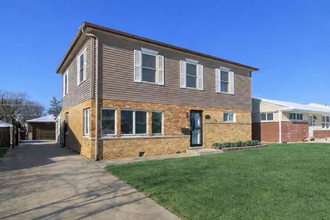 8300 N Harlem Ave, Niles, IL 60714