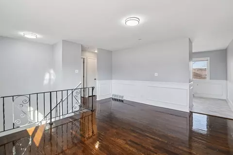 Living - 16259 Laflin Ave, Markham, IL 60428 photo 3 of 5